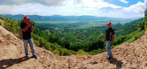Warga Isi Liburan Dengan Berwisata ke Lokasi TMMD