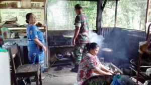 Berkah dari Program TMMD, Warung Mbah Ninik Jadi Ramai