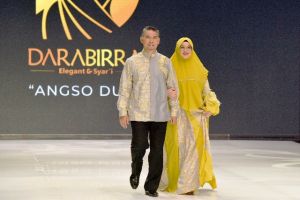 Batik Jambi Kembali Melenggang di Ajang Indonesia Fashion Week 2019