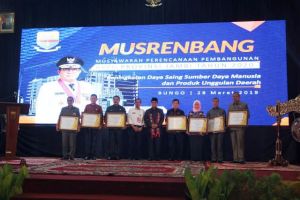 DPMTSP Terima Penghargaan terbaik II Rencana Pembangunan Daerah Tingkat Provinsi Jambi