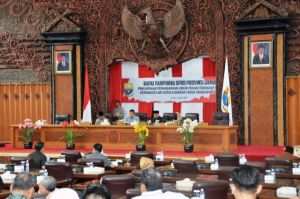 PDI P Sebut  Payung Hukum Usaha Tambang di Provinsi Jambi Hanya Tertulis Diatas Kertas