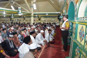 Di Masjid Agung Sungai Penuh, Kapolda  Ajak Masyarakat Jaga Tertibnya Pelaksanaan Pemilu