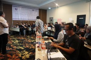 Lawan Hoaks, AJI Targetkan Latih 3000 Fact-Checker