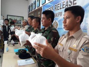 TNI AL Lanal Palembang Gagalkan Penyelundupan Baby Lobster Senilai Rp19,5 M di Lambur