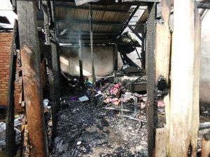 Ditinggal Berjualan di Pasar Bedug, Enam Bedeng Ludes Terbakar