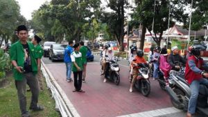 GP Ansor Kota Jambi Berbagi Takjil