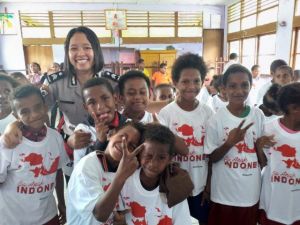 Kasatgas Binmas Noken Polri Laksanakan Polisi Pi Ajar di Kampung Workuwana