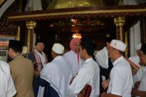 Open House, Masyarakat Antusias  Bersilaturahmi dengan Gubernur
