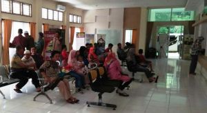Hari Pertama Kerja, Puluhan Wajib Pajak Datangi Kantor Samsat Tanjabtim