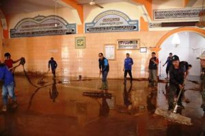 Kerahkan Personil dan Alat Berat Tanggap Bencana, Sekda Munasri Ikut Goro Bersama Masyarakat