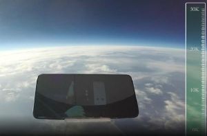 Smartphone Ini Lolos Tes Jatuh dari Ketinggian 31.540 Meter
