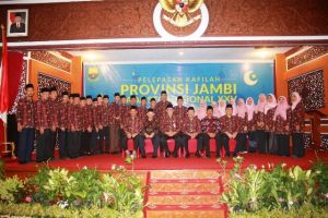 Lepas Kafilah STQ ke Pontianak, Sekda Harap Harumkan Nama Jambi