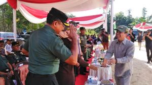 Sejumlah Bantuan Sosial Diserahkan di Pembukaan TMMD dari Kursi Roda hingga Sembako