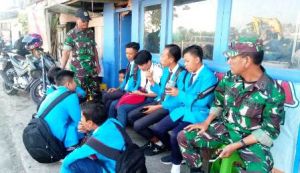 TNI Sebar Virus Anti Nakal di Lokasi TMMD