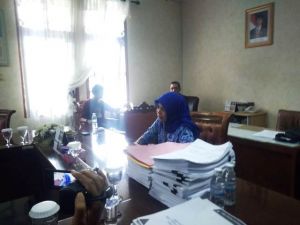 Surat Permintaan Perpanjangan Tertahan di Satpam, Ini Penjelasan Sekwan