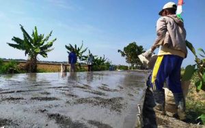 Waktu TMMD Terus Berkurang, Pengecoran Jalan TMMD Digenjot