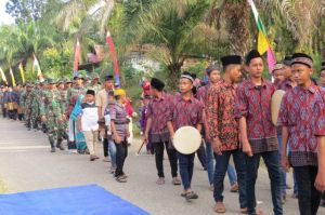 Satgas TMMD Kodim 0415/Batanghari Ikut Terlibat Dalam  Pawai Taaruf Tingkat Kecamatan Bajubang