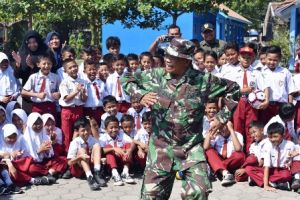 Pak Paijan, Babinsa Yang Mewarnai Sukses TMMD Kodim Demak