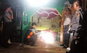 Diduga Dibunuh, Gadis Remaja 16 tahun  di Sungai Mengkuang Ditemukan Tewas Dalam Rumah