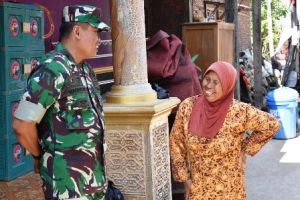 Hapus Kesedihan Nenek Di Kalikondang, Satgas TMMD Kodim Demak Rehab Rumah Mbah Sarmi