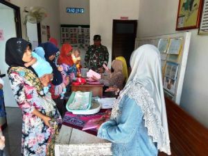 Satgas TMMD Reg 105 Kodim Demak, Bantu Pelayanan Posyandu
