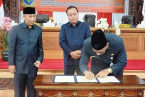 Tanggapi Fraksi Soal Ranperda Perubahan APBD 2019, Ini Jawaban Pemprov Jambi