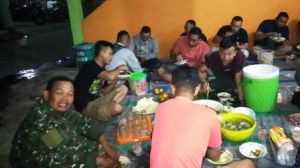 Makan Bersama TNI yang Tidak Terlupakan Sepanjang Masa
