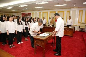 Pengukuhan 80 Curator Festival Gapura Cinta Negeri di Kemendagri