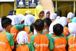 Motivasi Siswa Batanghari, Yunninta Ceritakan Pengalamannya Jalan Kaki Untuk Sekolah