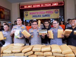 Selain Ganja 259 Kg, Polda Jambi Juga Gagalkan Peredaran Sabu Seberat 1 Kg