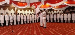 Dua Jam Menunggu, Akhirnya Paskibra Provinsi Jambi Resmi Dikukuhkan Fachrori