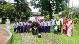 Naik Motor ke Mekkah, Warga Merangin Jambi Bersama Balitanya Ini Sampai di India