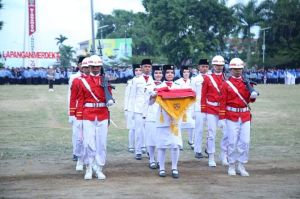 Mengenal Afifi Kamilda, Pembawa Baki HUT RI di Sungaipenuh Ini Bercita-Cita Jadi Polwan