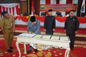 DPRD Setujui 8 Ranperda, Fachrori: Semoga  Dukung Tercapainya Jambi Tuntas