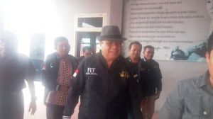 Presiden HKK Ramli Thaha Datangi PDIP Ambil Formulir Cagub