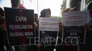 ICW Sebut Jokowi dan DPR Seirama dalam Pelemahan KPK