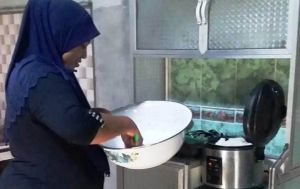 Sukseskan TMMD, Ibu-Ibu Gelar Masak Bersama