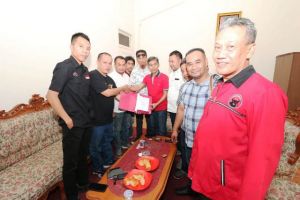 Kembalikan Formulir, Gubernur Jambi Fachrori Umar Resmi Mendaftar PDIP