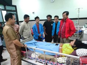 Edi Purwanto Jenguk Mahasiswa Korban Ricuh Aksi di DPRD Provinsi Jambi