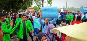Tolak RUU KUHP, Ratusan Mahasiswa Bungo Sebut Wakil Rakyat Mandul