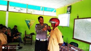 Binmas Noken Polri dan Satlantas Polres Mimika Gelar Polisi Pi Ajar di SMK Hermon