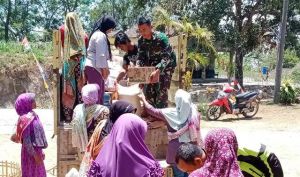 Bahagianya Satgas TMMD Saat Bantu Warga