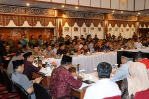 Gubernur hingga Forkompinda Terima Audiensi Mahasiswa Terkait Dengan Karhutla di Jambi