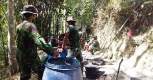 Terkendala Air, Pengecoran Jalan TMMD Sempat Macet