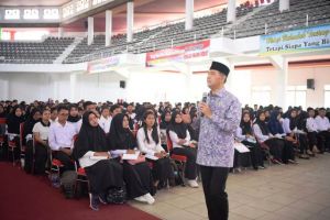 Kuliah Umum Unja, Wali Kota Fasha Berikan Kiat Jadi Pemimpin Masa Depan   