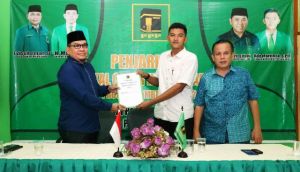 Utus Idham Kholik, Fachrori Ambil Formulir di PPP