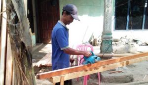 Dilibatkan di TMMD, Tukang Kayu Sarmin Bangga