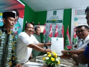 Bakri Daftar Di PKB, Tim Berharap Koalisi 2015 Bisa Terbentuk Lagi