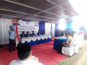 CE Kembalikan Berkas Demokrat, Lagu Mars Golkar Menggema