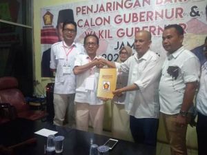 Utus Tim Ambil Formulir, Fachrori Pendaftar Pertama Di Partai Gerindra